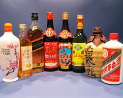 サッポロ瓶ビール・紹興酒・ウィスキー
果実酒・ソフトドリンク