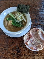 燻製チャーシューメン 　自家製燻製チャーシュー。燻製竈でじっくり5時間半。