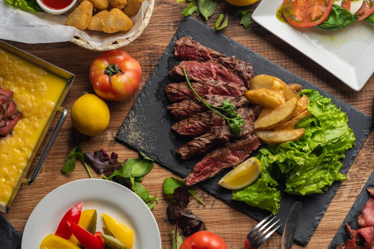 個室×熟成肉バル×クラフトビール MEATLAND 四ツ谷店