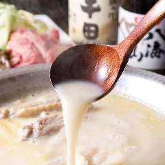 とりいちず自慢の「焼き鳥＆水炊き」を食べ放題で楽しめます♪