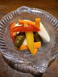 彩り野菜の自家製ピクルス