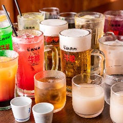 コースには多彩なドリンクが楽しめる飲み放題プランを注文可能