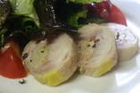 【特別　フォワグラ料理】若鶏もも肉のフォワグラ包み　サラダ添え