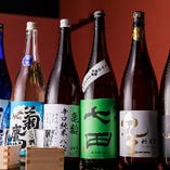 利き酒師の資格を持つオーナーが厳選した各地の日本酒
