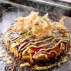 鉄板焼きの定番お好み焼き♪ﾌﾜﾌﾜ～