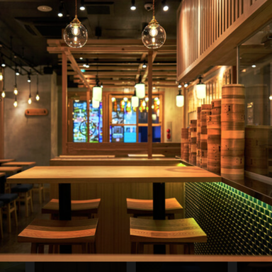 焼売のジョー 横浜西口店_テーブル席