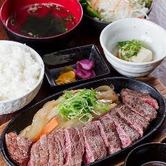 京焼肉 蔵 大手筋店 ランチメニュー ぐるなび
