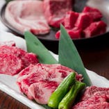 国産黒毛和牛や雪室熟成ステーキなど、旨いお肉をお手軽に堪能！