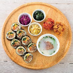 韓国フードがワンプレートで楽しめる人気のユン家プレート♪
