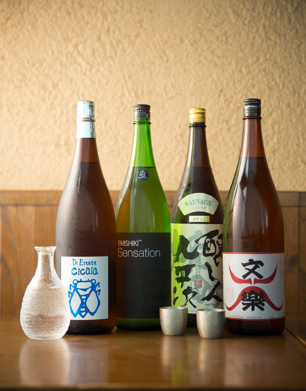 日本酒各種取り揃えております。同窓会などにもご利用ください！