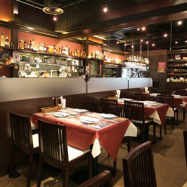 Asian Dining ＆Bar SAPANA パレスサイド店 店内の画像