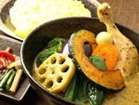 不動の人気メニュー
『チキン野菜カリー』