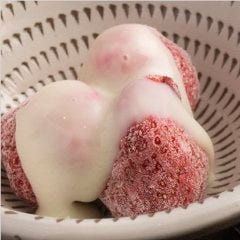 とりまぶし 博多本店_冷凍あまおう練乳掛け（減農薬農法）