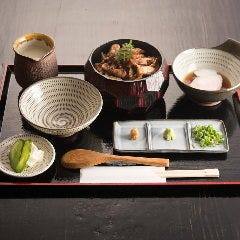 とりまぶし 博多本店_昼も夜もご注文可能な御膳メニュー