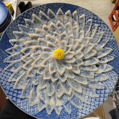 割烹 乃月(旧:割烹 山田屋) 横浜・関内弁天通【ふぐ・うなぎ】_《ふぐさし大皿》各種お祝いや記念日、サプライズに!(要予約)