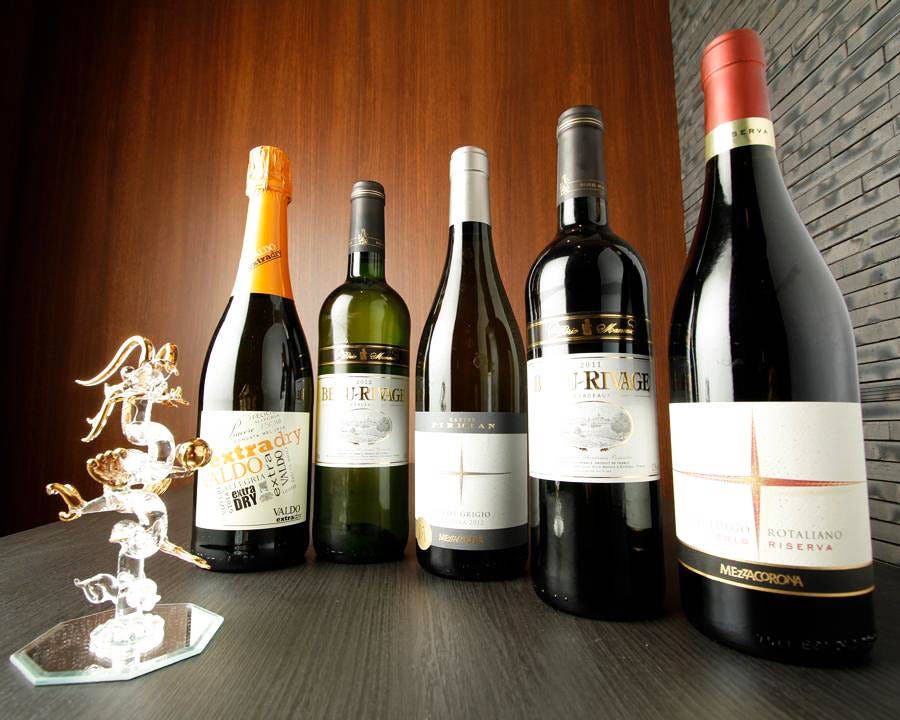 桂花陳酒をはじめ、ワインも
種類豊富にございます。