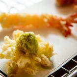 寛ぎの和空間で当店が誇る天ぷらをお楽しみ下さい