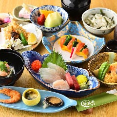 夢や 芭蕉亭 