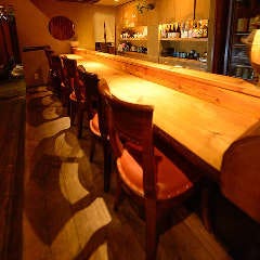 お一人様大歓迎のカウンター席 お仕事帰りのちょい飲みにも♪