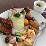  ■コース 料理（一例）■
季節に寄って内容が変わります