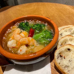 海老とブロッコリーのアヒージョ