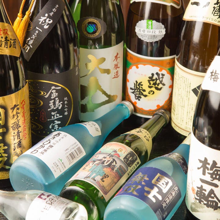日本酒やワインなど店主厳選のお酒