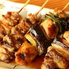 やきとり しば家_秘伝のタレで仕上げる鮮度抜群の焼鳥