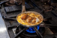 カツ丼・カキフライ丼専門店 IROHA