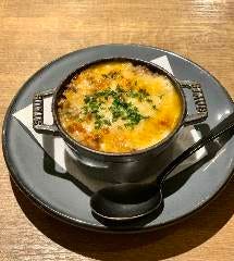 新鮮な魚介の旨味がたっぷりな料理多数