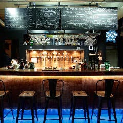 Two Dogs Taproom 六本木