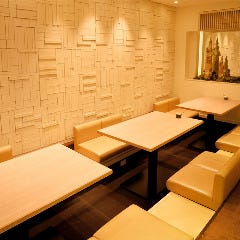 お洒落な雰囲気の掘りごたつ個室は12名様までご利用可能！