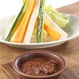 スティック野菜のバーニャ・味噌・カウダ