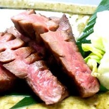 自慢の肉料理『厚切り牛タン』