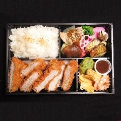 ヒレカツ松花堂弁当