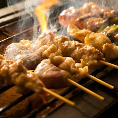 丹波炭火焼き鳥と和牛もつ鍋 煙～けむり～ 難波店 