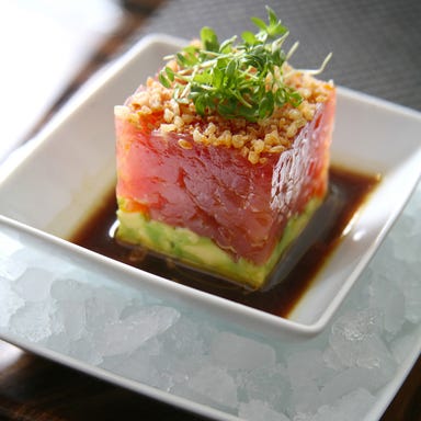 BLT STEAK ROPPONGI_マグロのタルタル アボカド ライム醤油ドレッシング