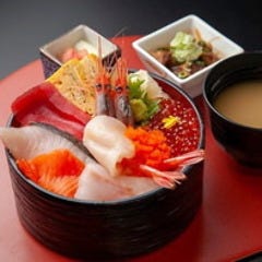 海鮮ちらし丼