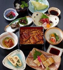 炭焼きうなぎ 魚伊 本店