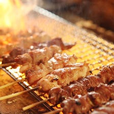 備長炭で焼き上げる本格炭火串焼き