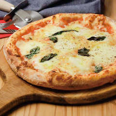 たっぷりモッツァレラチーズのマルゲリータ