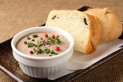 ＤＥＮ 表参道_鶏レバーのペースト