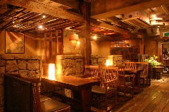 ＤＥＮ 表参道_◆常連様に人気のBARを眺めることの出来る3名様～4名様テーブル席