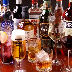 ＤＥＮ 表参道_&rdquo;ＤＥＮ&rdquo;バーならではの、こだわりの飲み放題。
超達人店認定ザ・プレミアムモルツや女性に人気のスパークリングワイン、さらに【世界五大ウイスキー】が飲み放題で愉しめます。
贅沢にハイボールの飲み比べ！なんてこともＯＫ