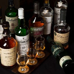 ＤＥＮ 表参道_ウイスキー好きに人気♪スコッチウイスキー飲み比べ￥1300～