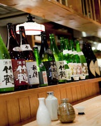 日本酒は「竹鶴」をご用意。純米酒はお燗がおすすめです！
