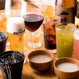 【ドリンク】
ビール、生マッコリ、ワインなど多彩なメニュー