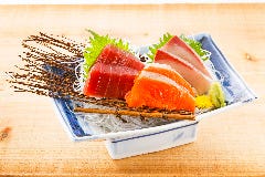 磯丸水産 河原町三条店_刺身３点盛り