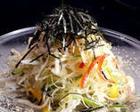 千切り野菜のサラダ