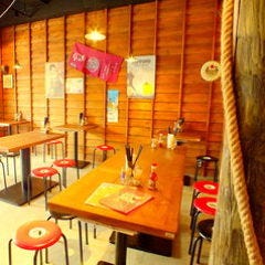 沖縄料理＆鉄板料理 カチャーシー 本厚木店  店内の画像