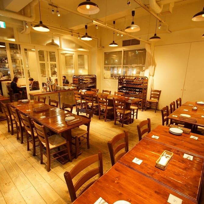 Bar Bistro 64 バーアンドビストロロクヨン 神戸元町 トアロード ビストロ ぐるなび